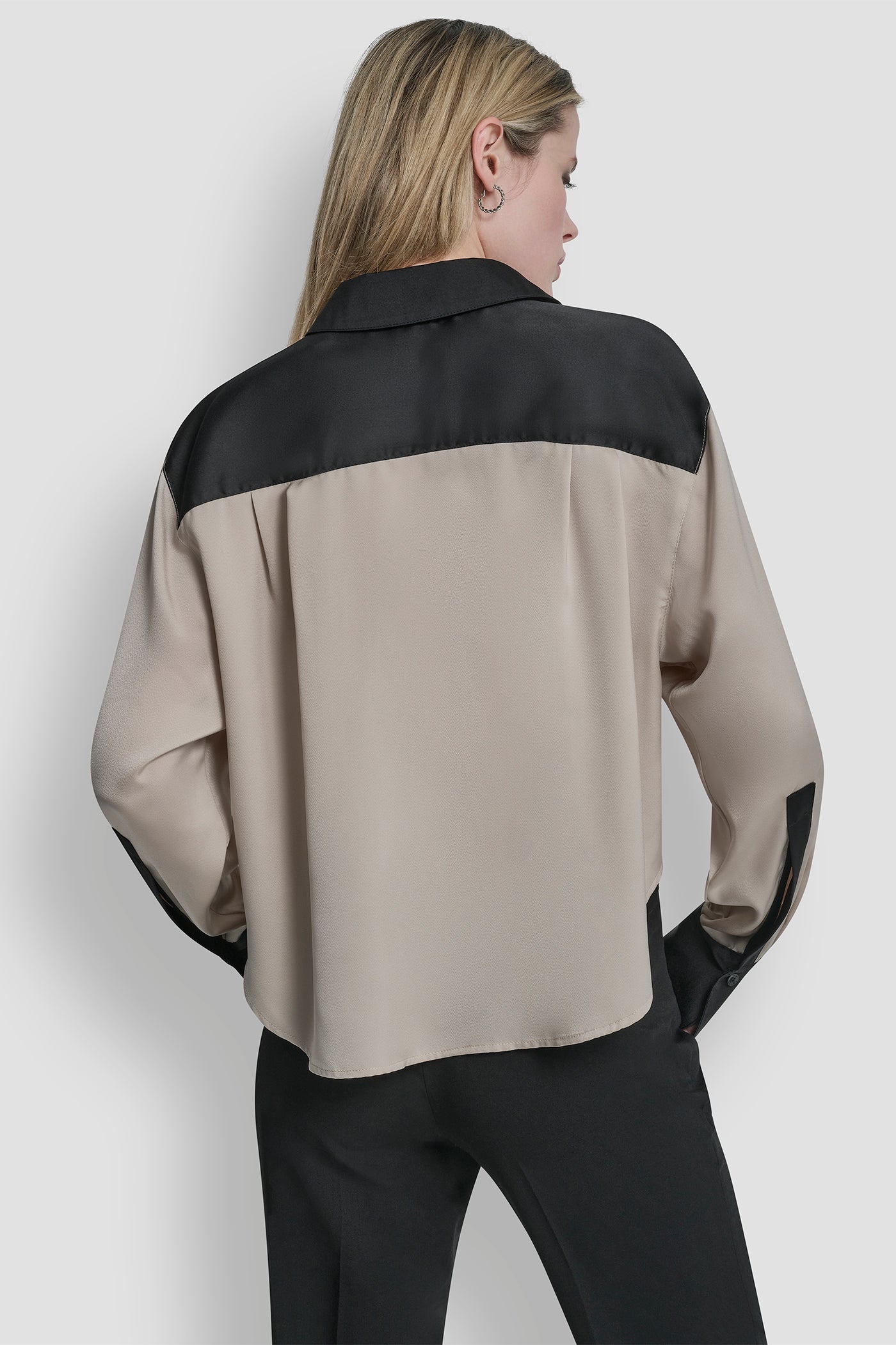 COLOR BLOCK BUTTON-FRONT BLOUSE