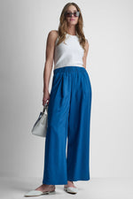 MID-RISE RUMPLED STRAIGHT-LEG ANKLE PANT