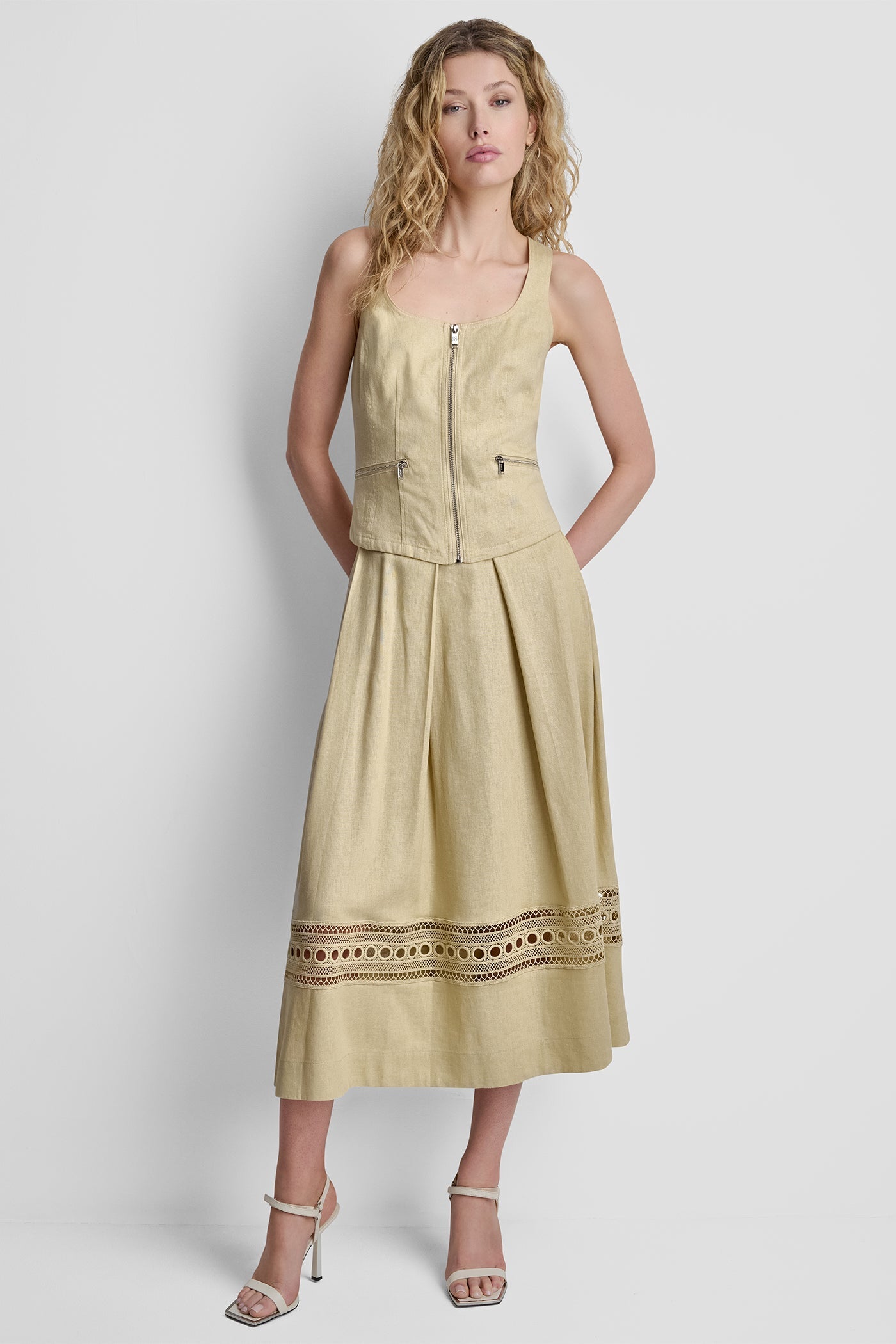 LINEN-BLEND ZIP-FRONT VEST