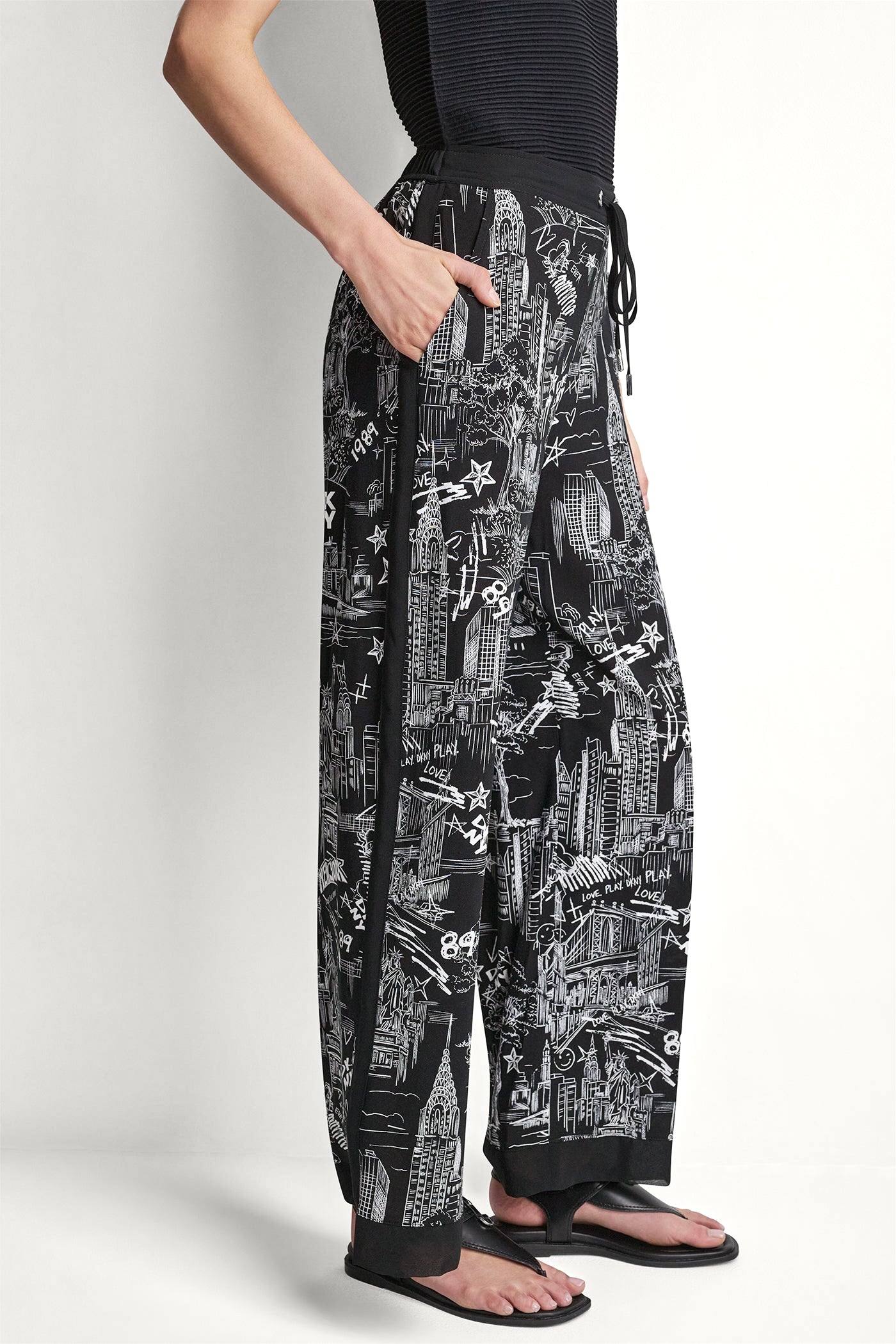 PRINTED DRAWSTRING WIDE LEG PANT