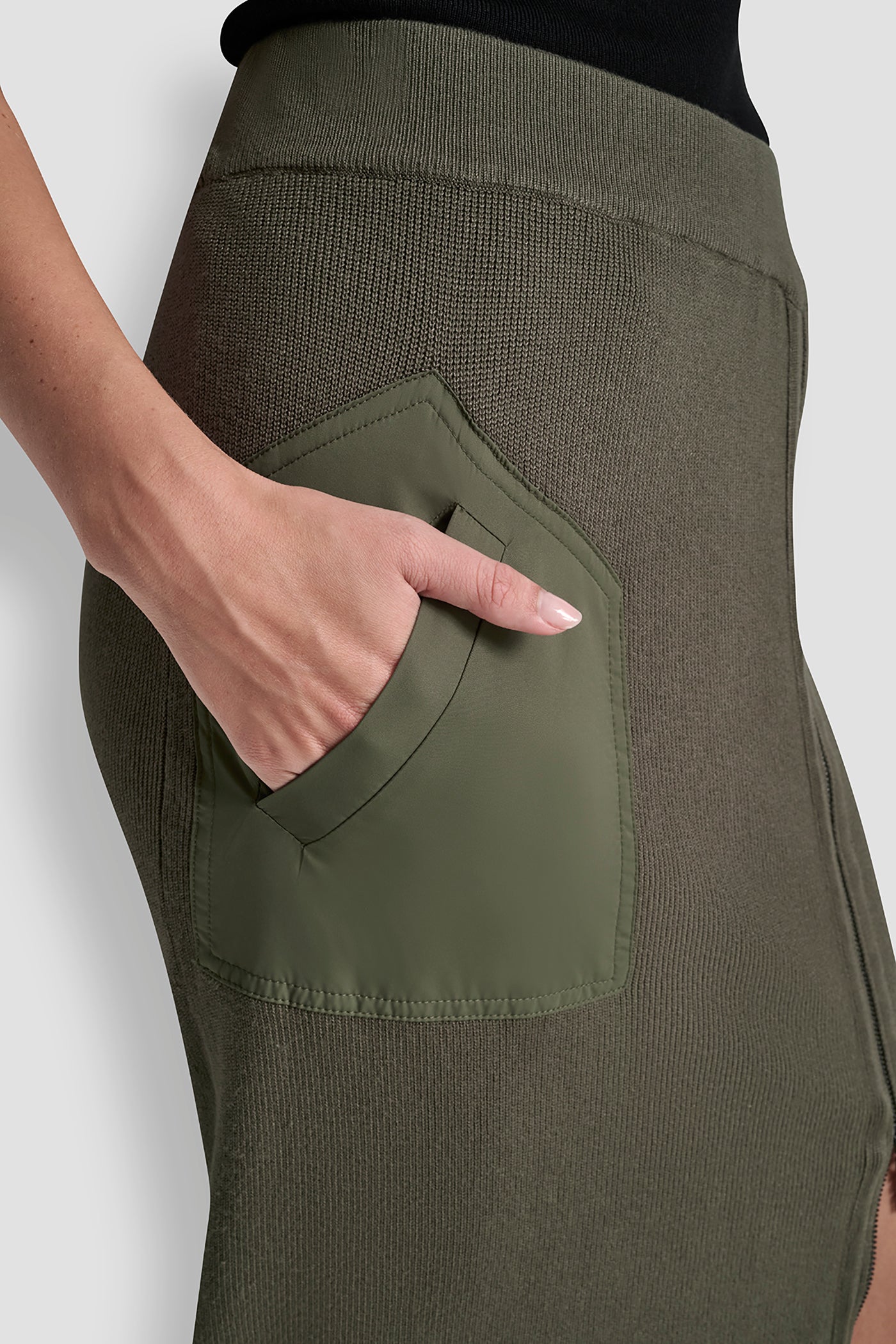 ZIP-DETAILED MIDI SWEATER SKIRT
