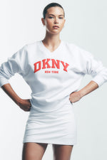 PUFF VARSITY LOGO V-NECK PULLOVER