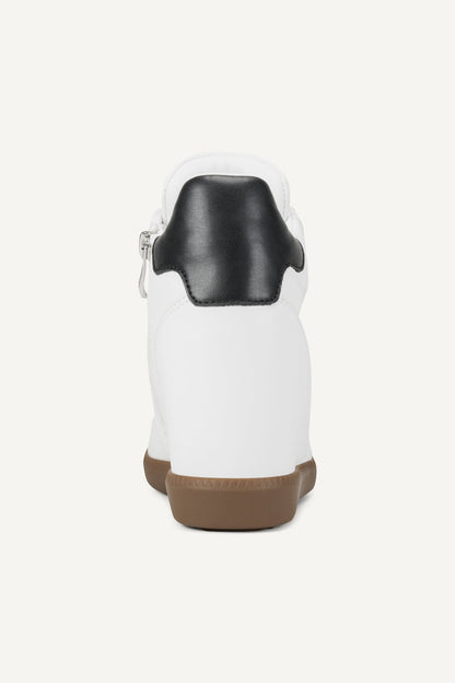 SEREINA LACE UP SNEAKER